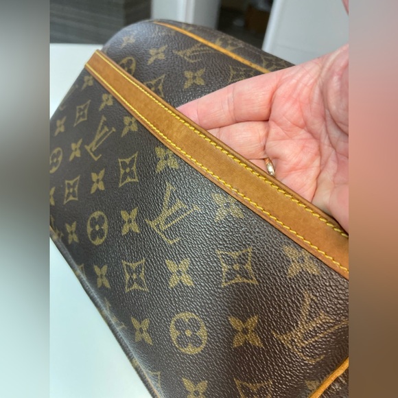 Louis Vuitton Brown and Gold Travel Bag - Picture 5 of 16